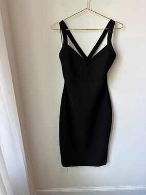 Likely Alexia Cross Back V Neck Dress Little Black Dress Cocktail Date Size 6